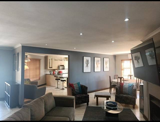 3 BEDROOM HOUSE FOR SALE IN VANDERBIJLPARK SE 8